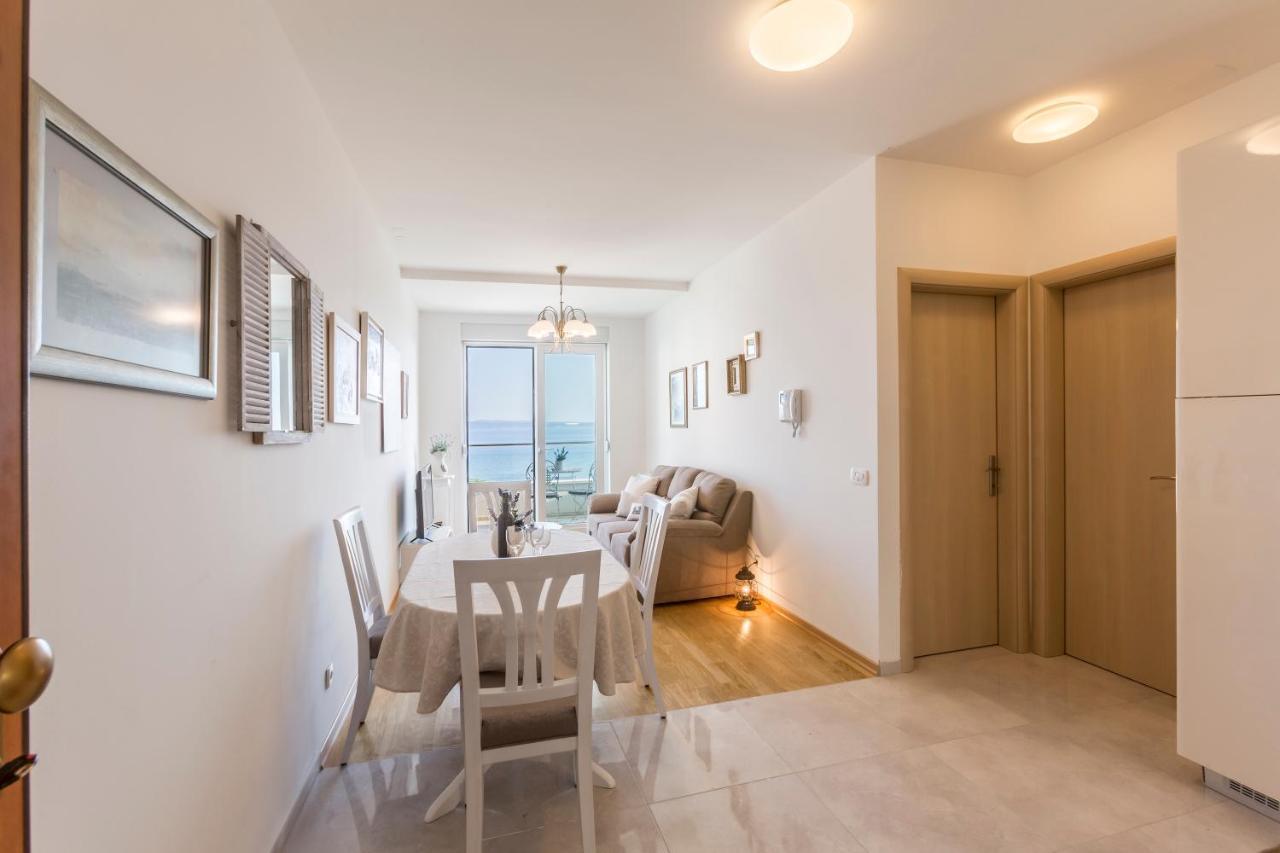 Luxury Villa Bello Horizonte With Swimming Pool Split Eksteriør bilde