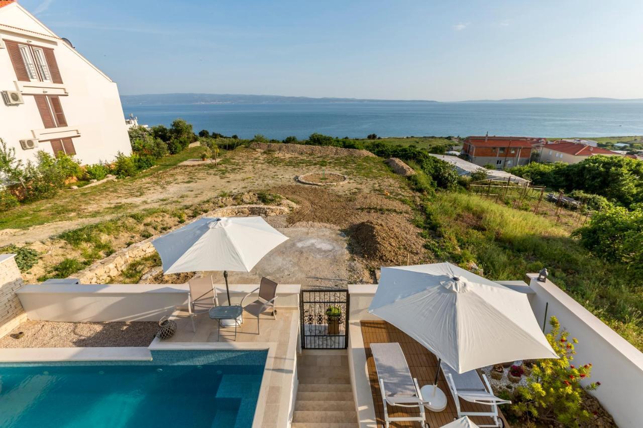 Luxury Villa Bello Horizonte With Swimming Pool Split Eksteriør bilde