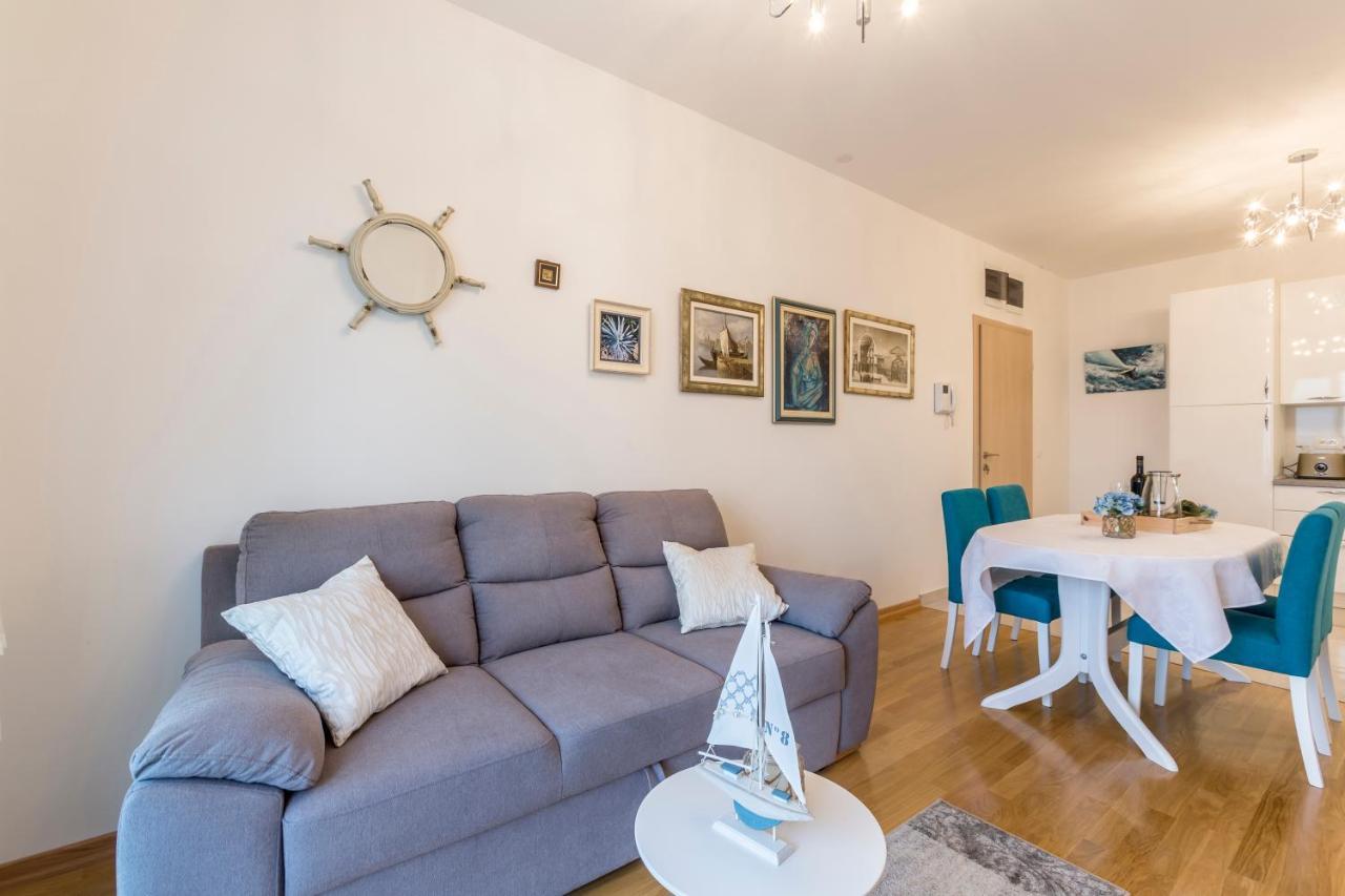 Luxury Villa Bello Horizonte With Swimming Pool Split Eksteriør bilde