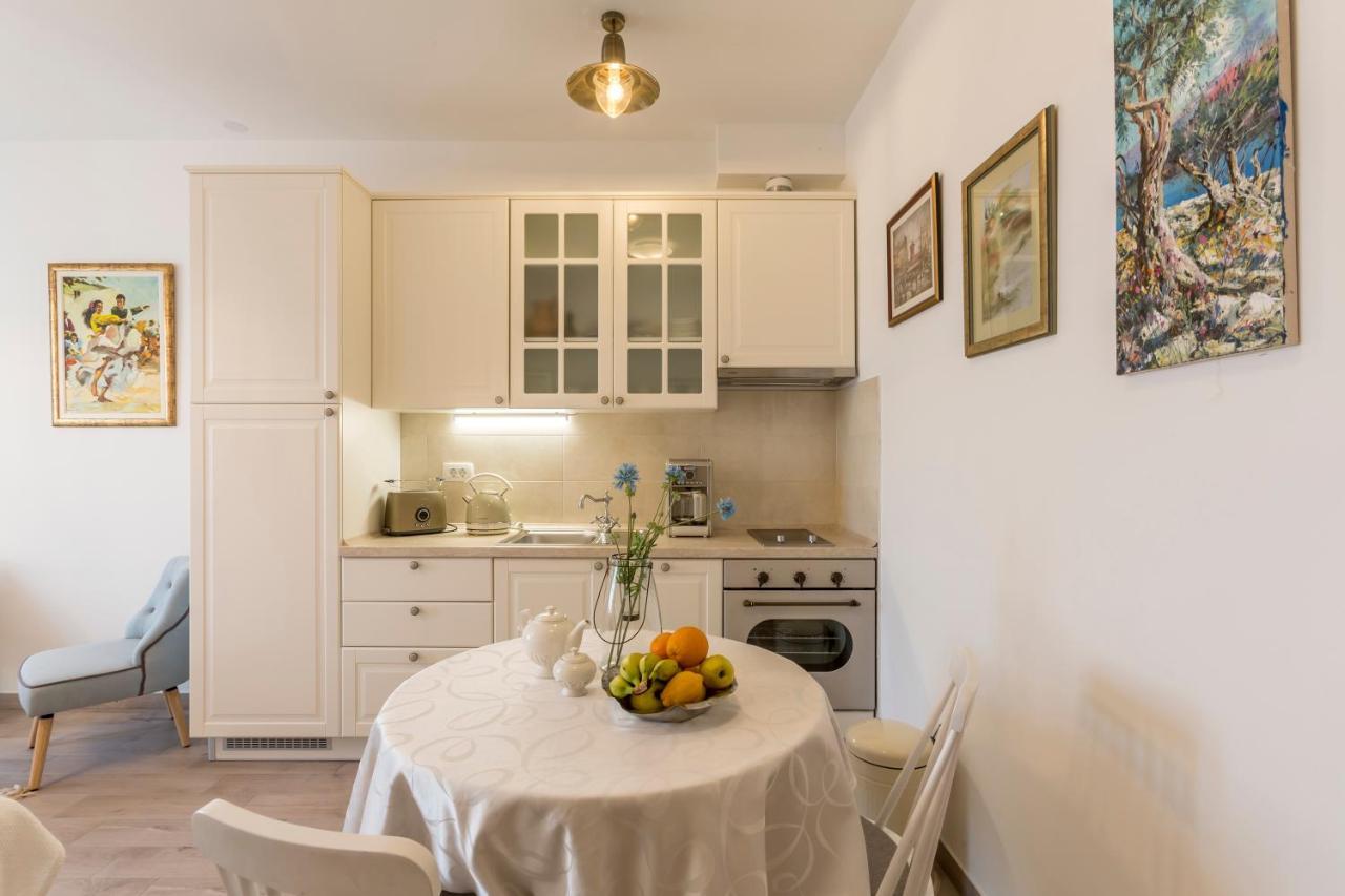 Luxury Villa Bello Horizonte With Swimming Pool Split Eksteriør bilde