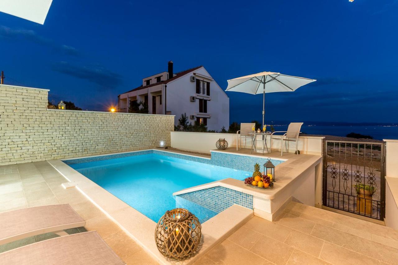 Luxury Villa Bello Horizonte With Swimming Pool Split Eksteriør bilde
