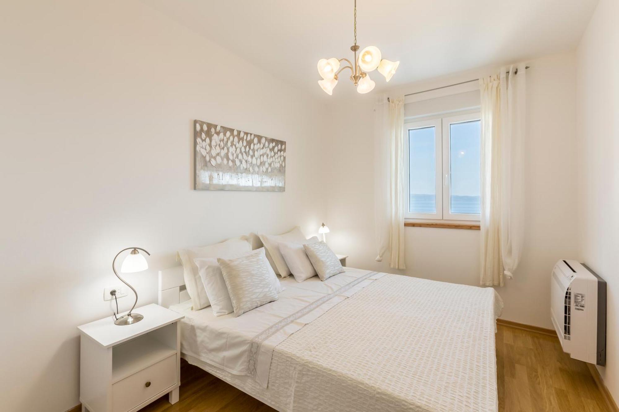 Luxury Villa Bello Horizonte With Swimming Pool Split Eksteriør bilde